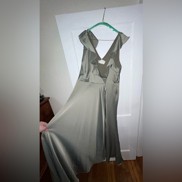 Anthropologie / BHLDN Tansy Satin Maxi Dress in color Moss, Size US 18W - Picture 2 of 11